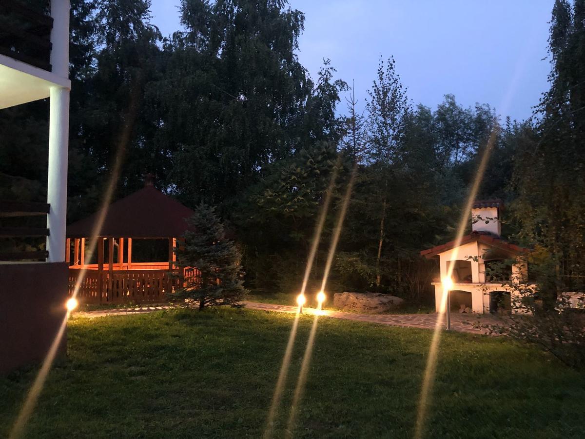Privilegio 148 Sambata Sîmbăta de Sus エクステリア 写真